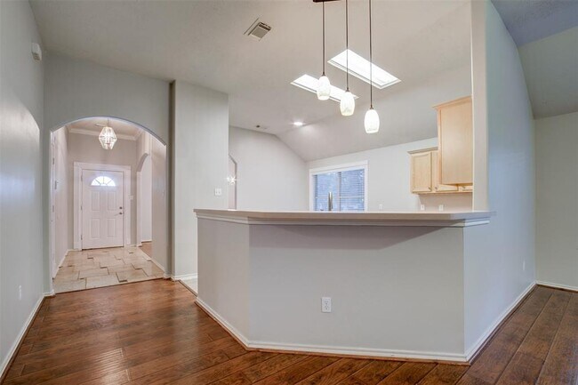 Building Photo - 12130 Piney Bend Dr