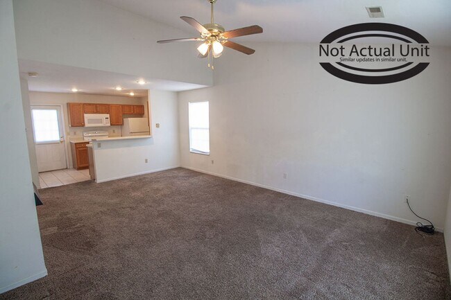 Building Photo - 1413-1415-1415 N Frideriki Dr