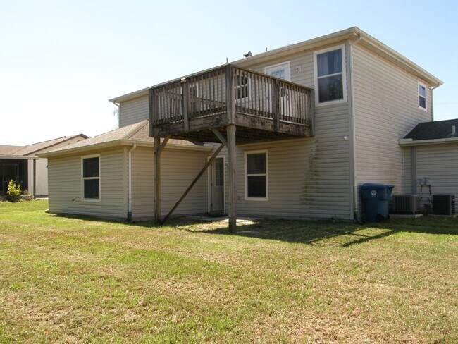 Building Photo - Multi Generation Rental Home centrally located in Spring Hill