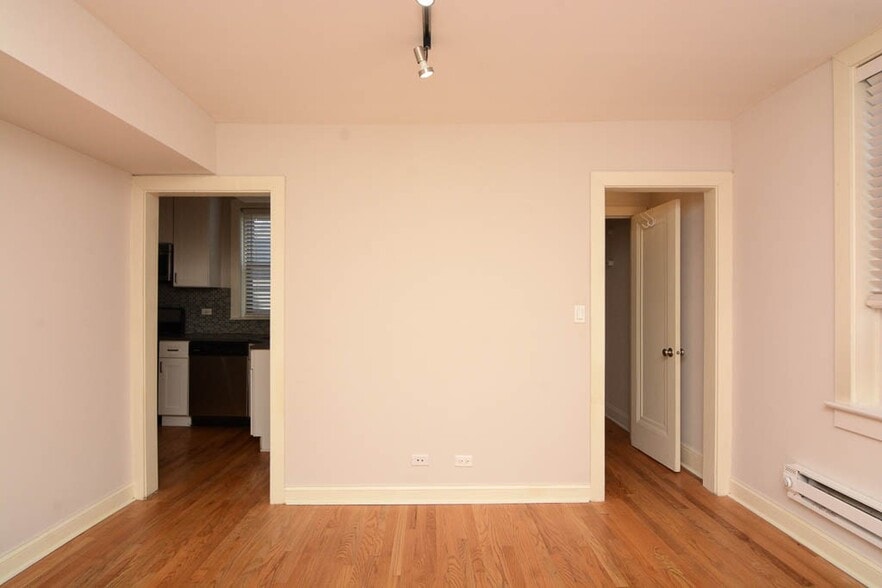 Building Photo - 2328 N Rockwell St