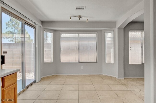 Building Photo - 5028 Nardini Ave