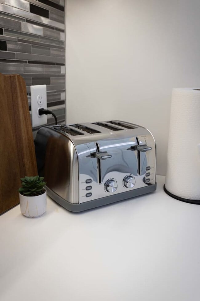 Building Photo - 12607 Larchmere Blvd