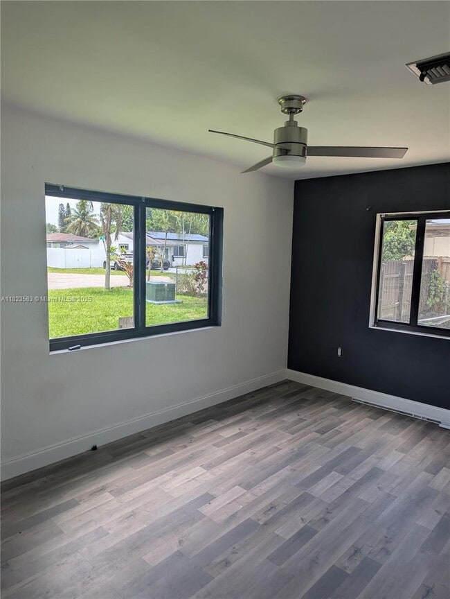 Building Photo - 14600 NW 11th Ct