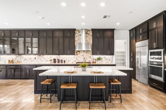 Building Photo - GORGEOUS 3300 Sqft Single Story 4 Bed 3.5 Bath House in Brentwood