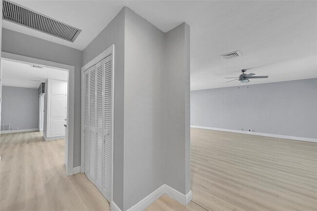 Building Photo - 681 Marine Dr