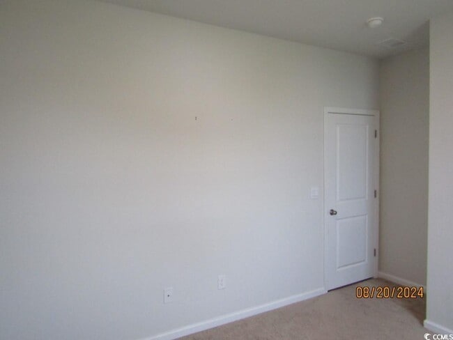Building Photo - 2155 Ainsley Dr