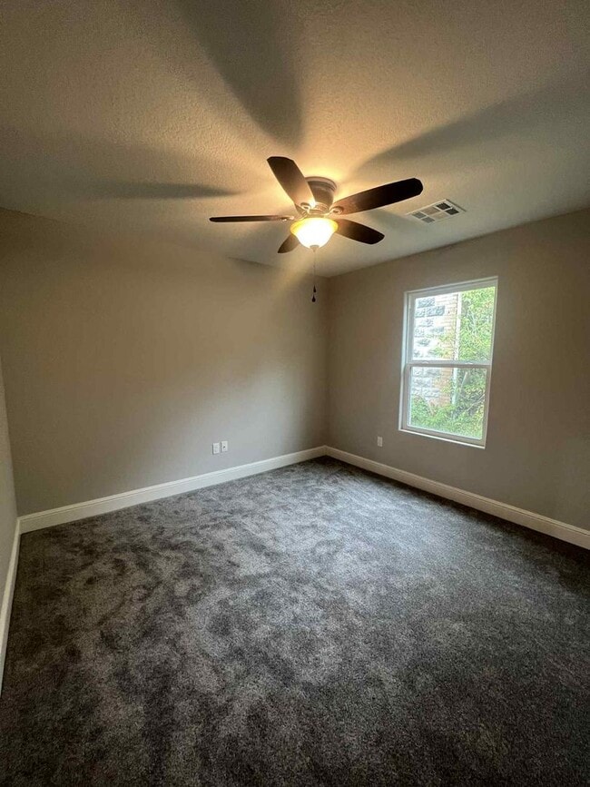Building Photo - For Rent in Webb City – Brand New Home! 3 ...