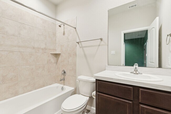 Building Photo - 15556 Mallow Ct