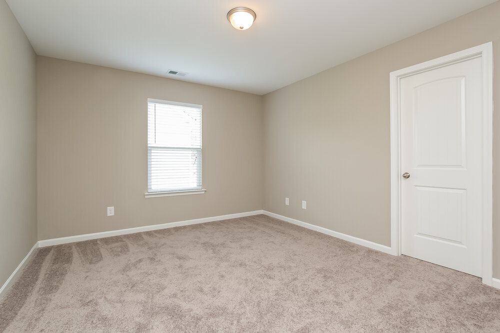 Building Photo - 737 Fieldcrest Dr