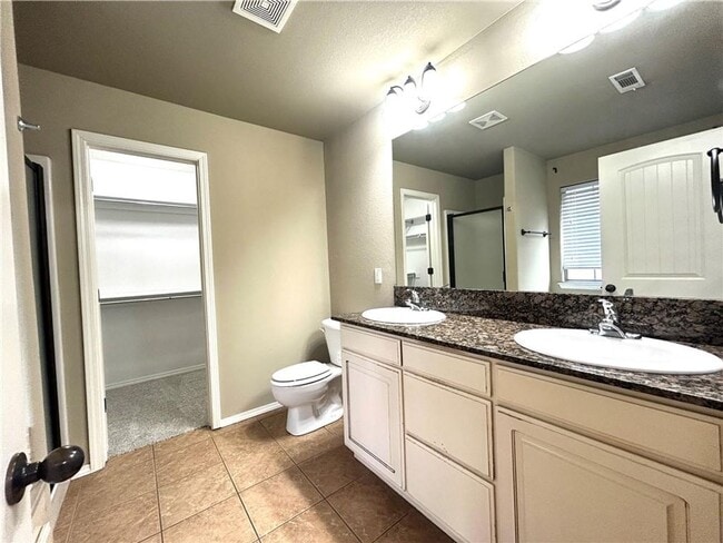 Building Photo - Craftsman style 3 bedroom 2 bath Home - Avail NOW!