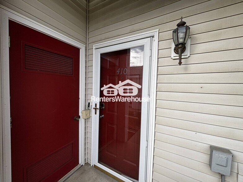 Building Photo - 950 67th St