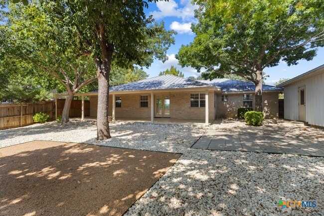 Building Photo - 203 US-87