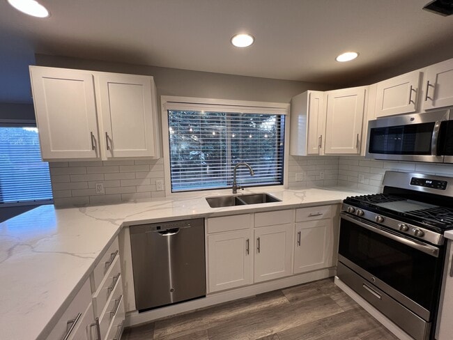 Building Photo - 27037 111th Ct SE