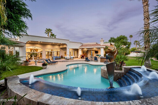 Building Photo - 6649 E Berneil Dr