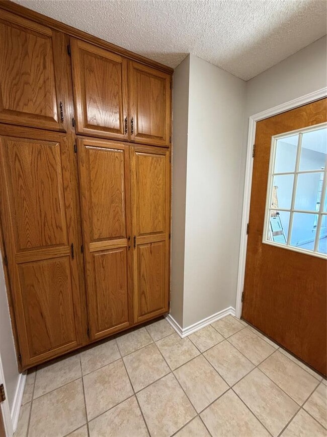 Building Photo - 718 Brazos St