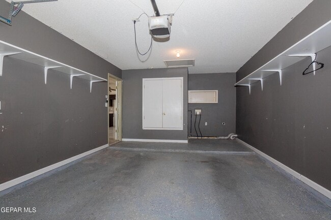 Building Photo - 11641 Desert Keep Dr