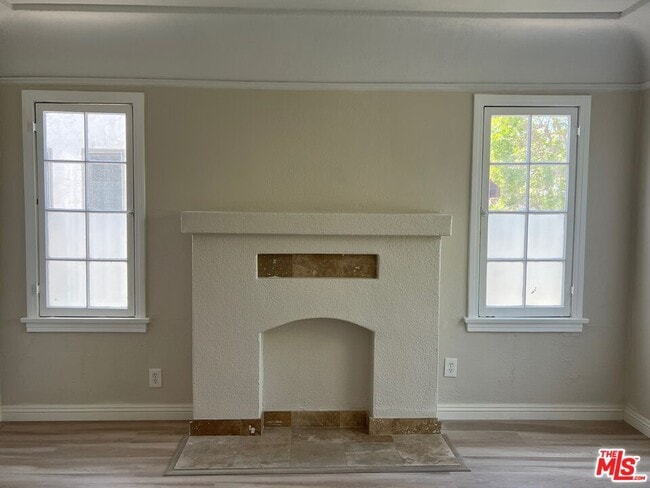 Building Photo - 1282 S Highland Ave