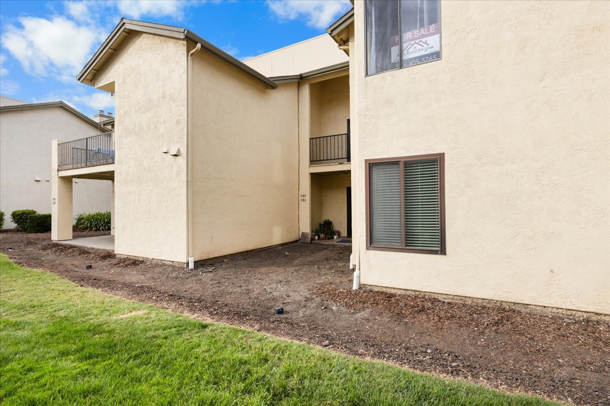 Building Photo - 1581 W Swain Rd