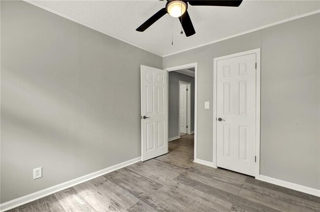 Building Photo - 20 Timberlane Terrace SW