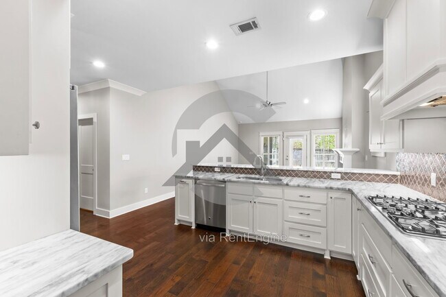 Building Photo - 123 Wildcreek Blvd