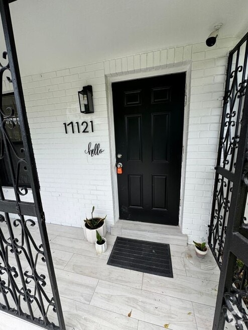 Building Photo - 17121 NW 44th Ave