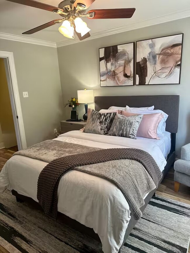 Building Photo - 2210 Christian St