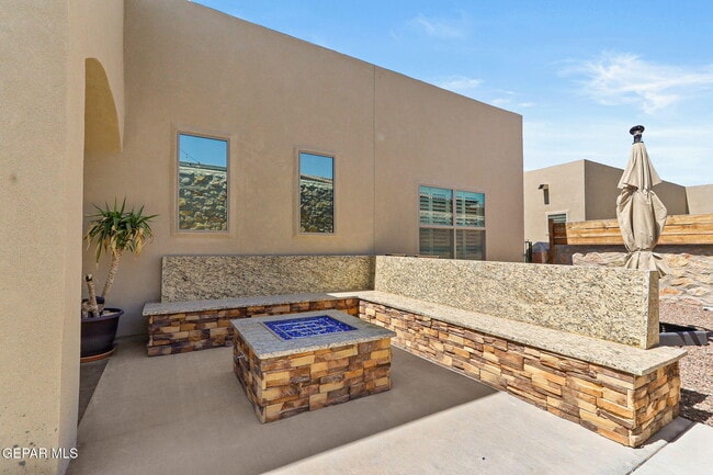 Building Photo - 12861 Osmotherley Ave