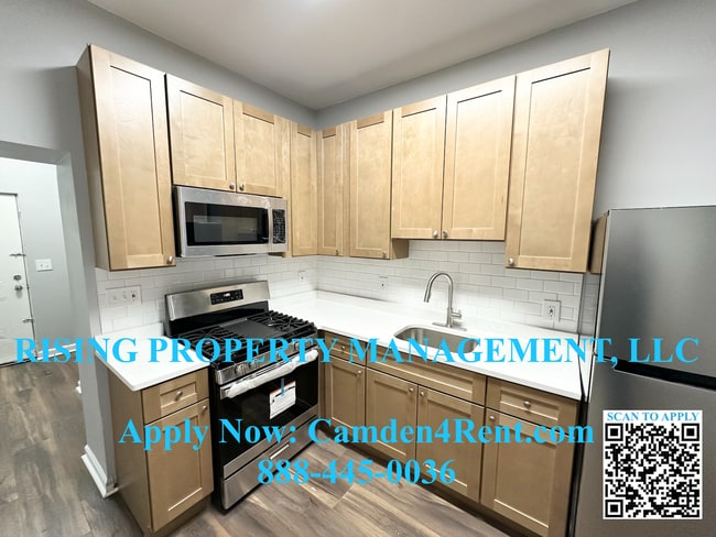 Building Photo - Newly Renovated 3 Bedroom 1.5 Bathroom hom...