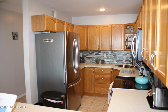Building Photo - 42 Oceanview Ave