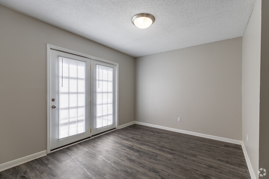 2BR, 1.5BA - 1,215SF - Stone Brooke Apartments Homes