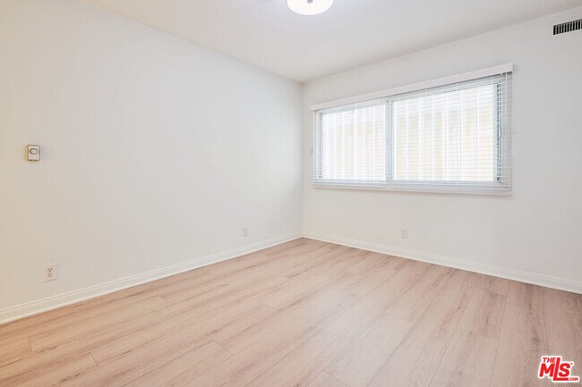 Building Photo - 7712 Pso Del Rey