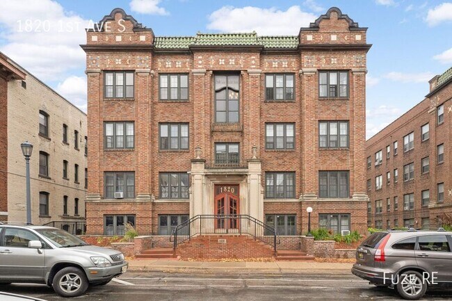 Building Photo - 1820 1st Ave S