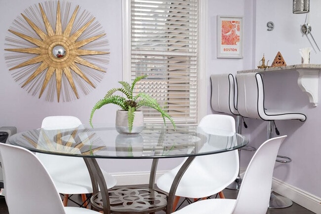 Building Photo - 7 Summit Ave