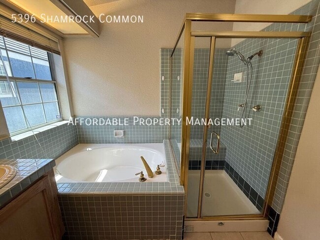 Building Photo - 5396 Shamrock Common