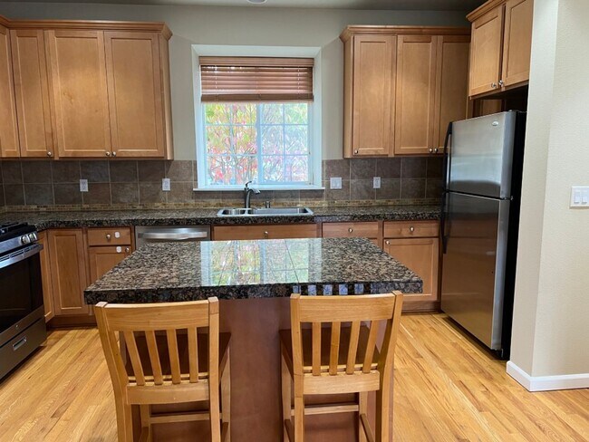 Building Photo - 3bd/2.5ba Snoqualmie Home