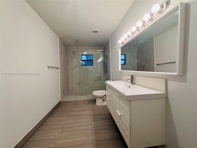 Building Photo - 1152 NW 127th St