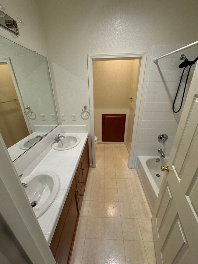 Building Photo - 4270 Rimini Way