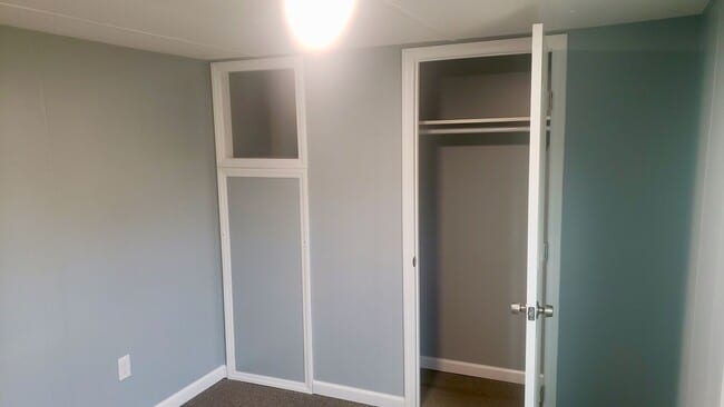 Building Photo - 2br 1ba Mobile Home