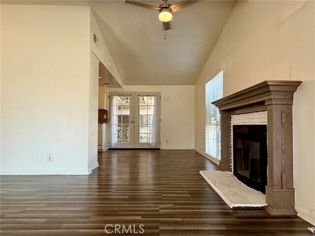 Building Photo - 832 S Prospero Dr