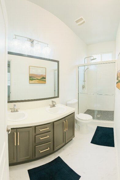 Building Photo - 2423 Trapper St