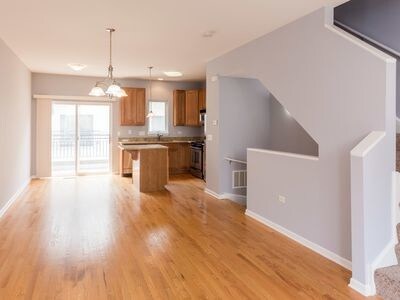 Building Photo - 3224 N Kilbourn Ave
