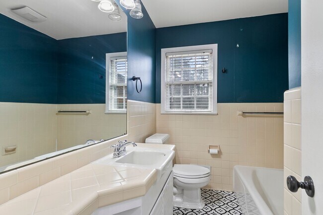 Building Photo - Idlewood Ranch Home Available Now - Massive Fenced Backyard