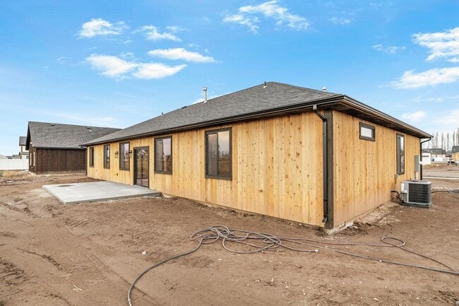 Building Photo - K288LI