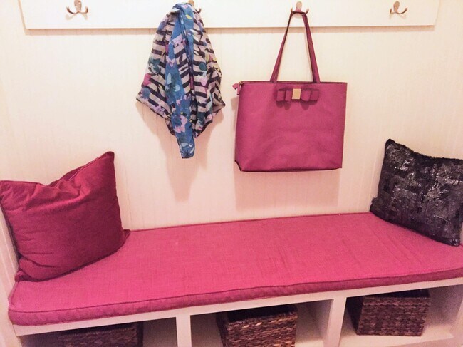 Building Photo - 318 OldCastle Dr