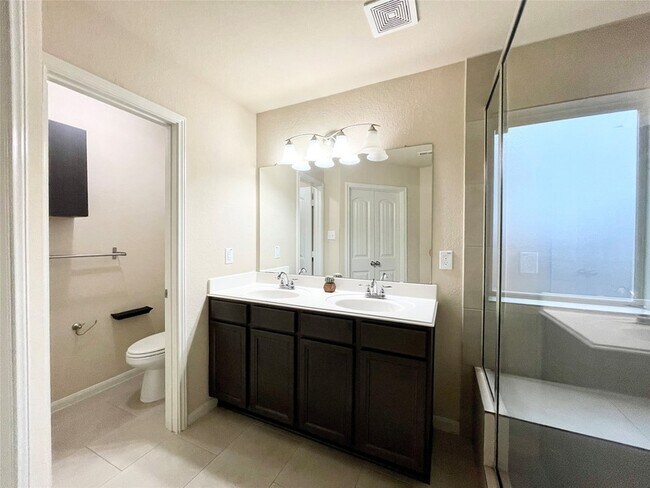 Building Photo - 19339 Vermillion Ct