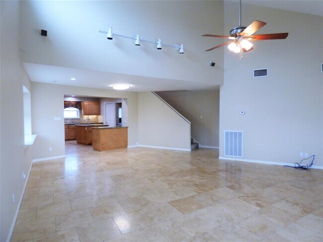 Building Photo - 1027 Short Reach Dr