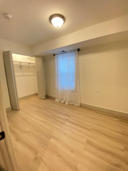 Building Photo - 3126 W 38th St