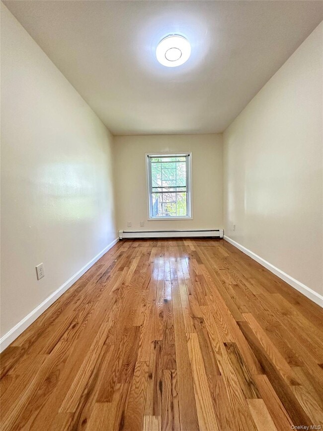 Building Photo - 2069 Lacombe Ave