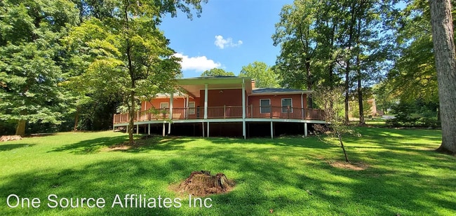 Building Photo - Rent a Community..Prime Location - Granite/LVT/SS Appliances