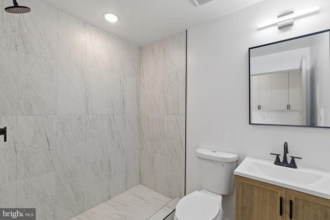 Building Photo - 2643 N 6th St